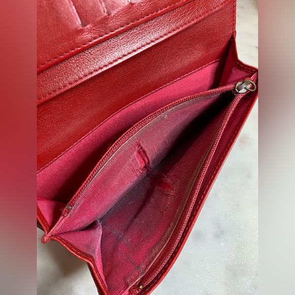 Chanel Patent leather Wallet - Picture 7 of 10